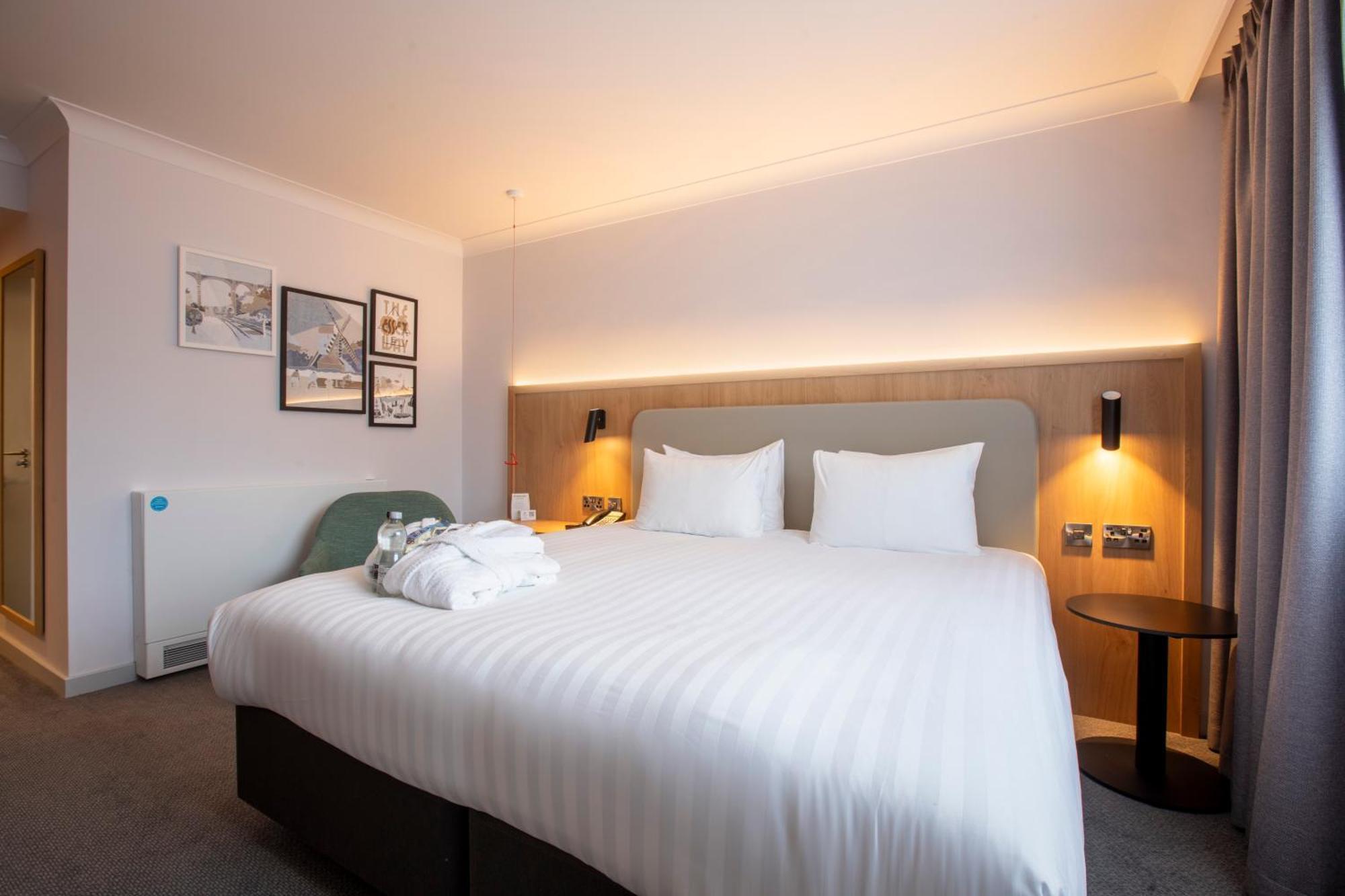 Holiday Inn Brentwood By Ihg Екстер'єр фото