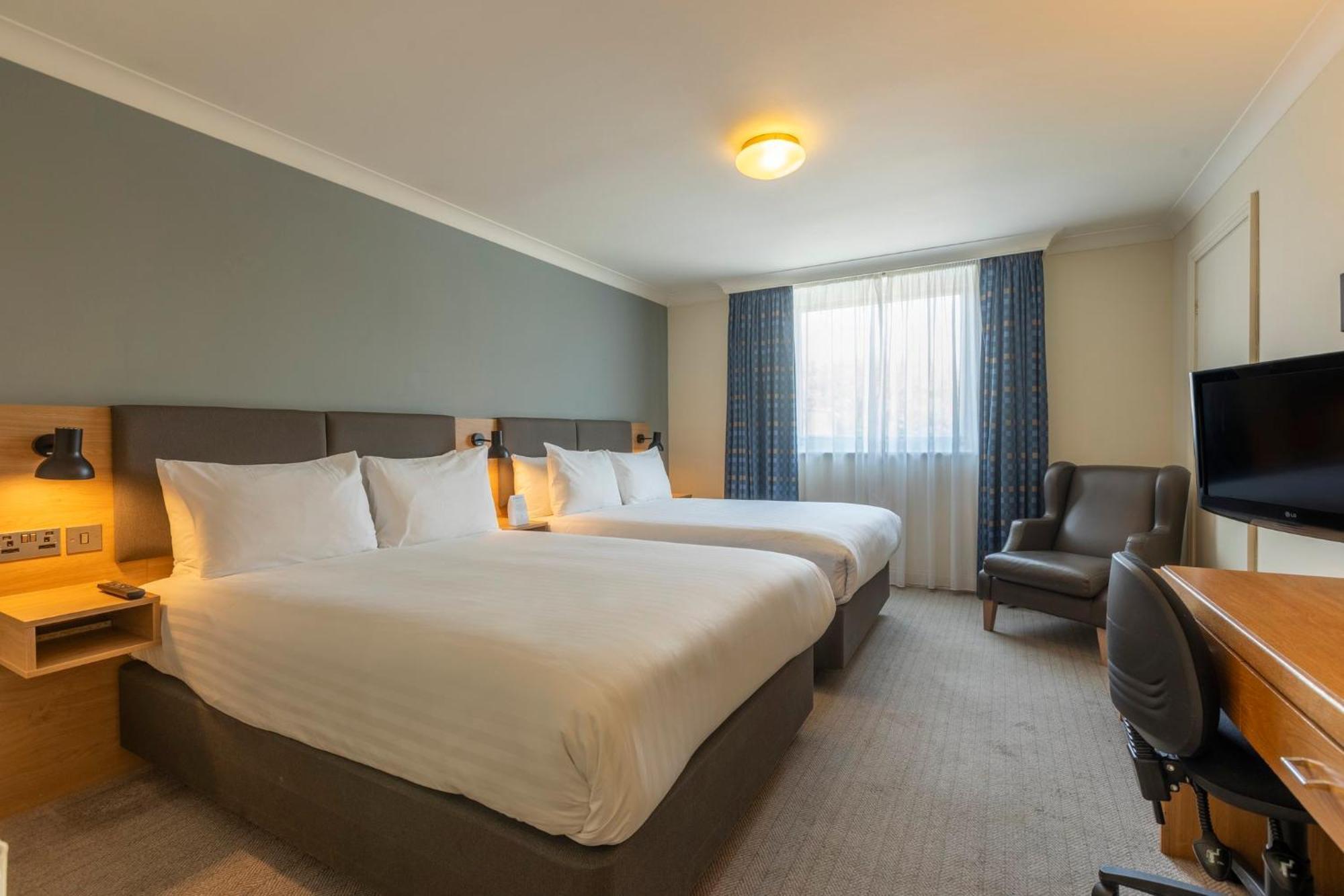 Holiday Inn Brentwood By Ihg Екстер'єр фото