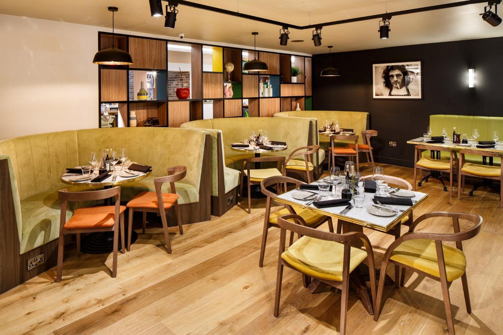 Holiday Inn Brentwood By Ihg Екстер'єр фото