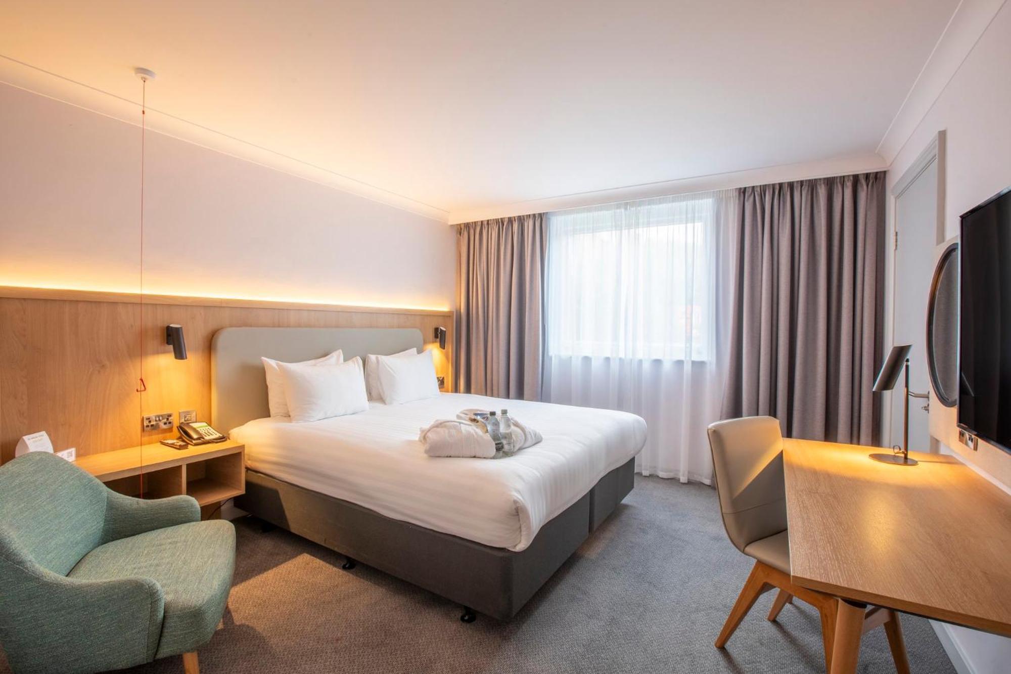 Holiday Inn Brentwood By Ihg Екстер'єр фото