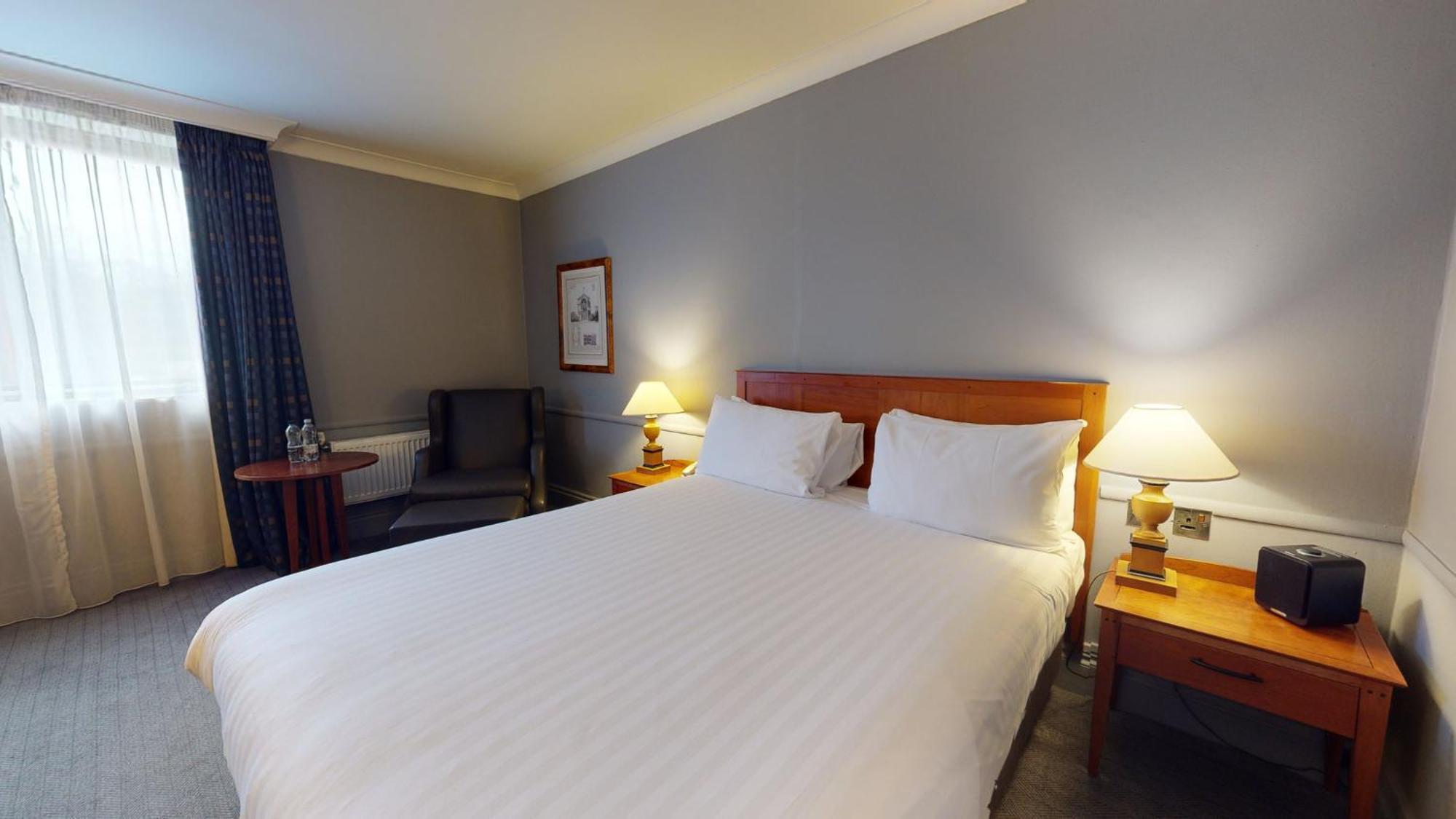Holiday Inn Brentwood By Ihg Екстер'єр фото