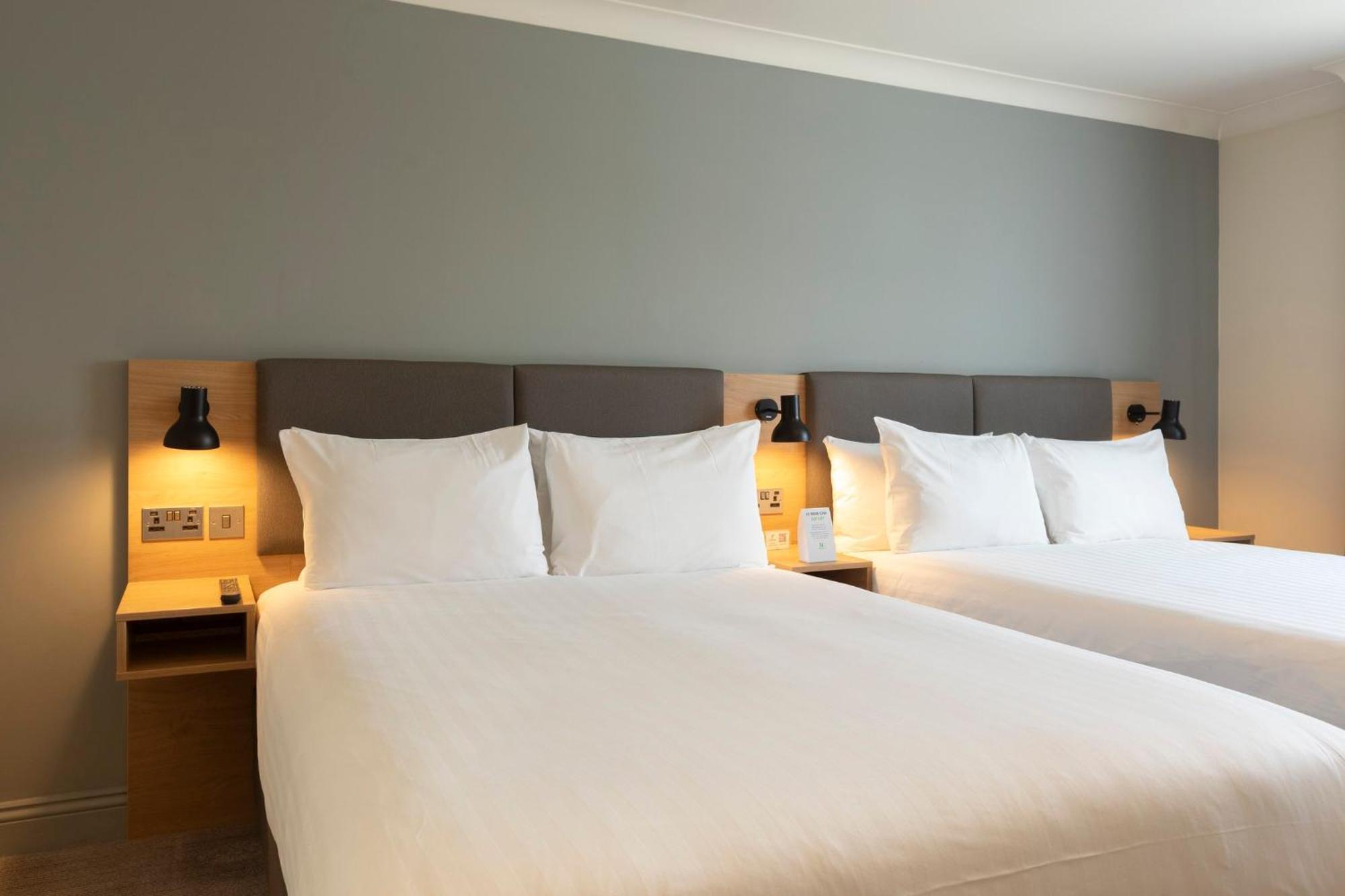 Holiday Inn Brentwood By Ihg Екстер'єр фото