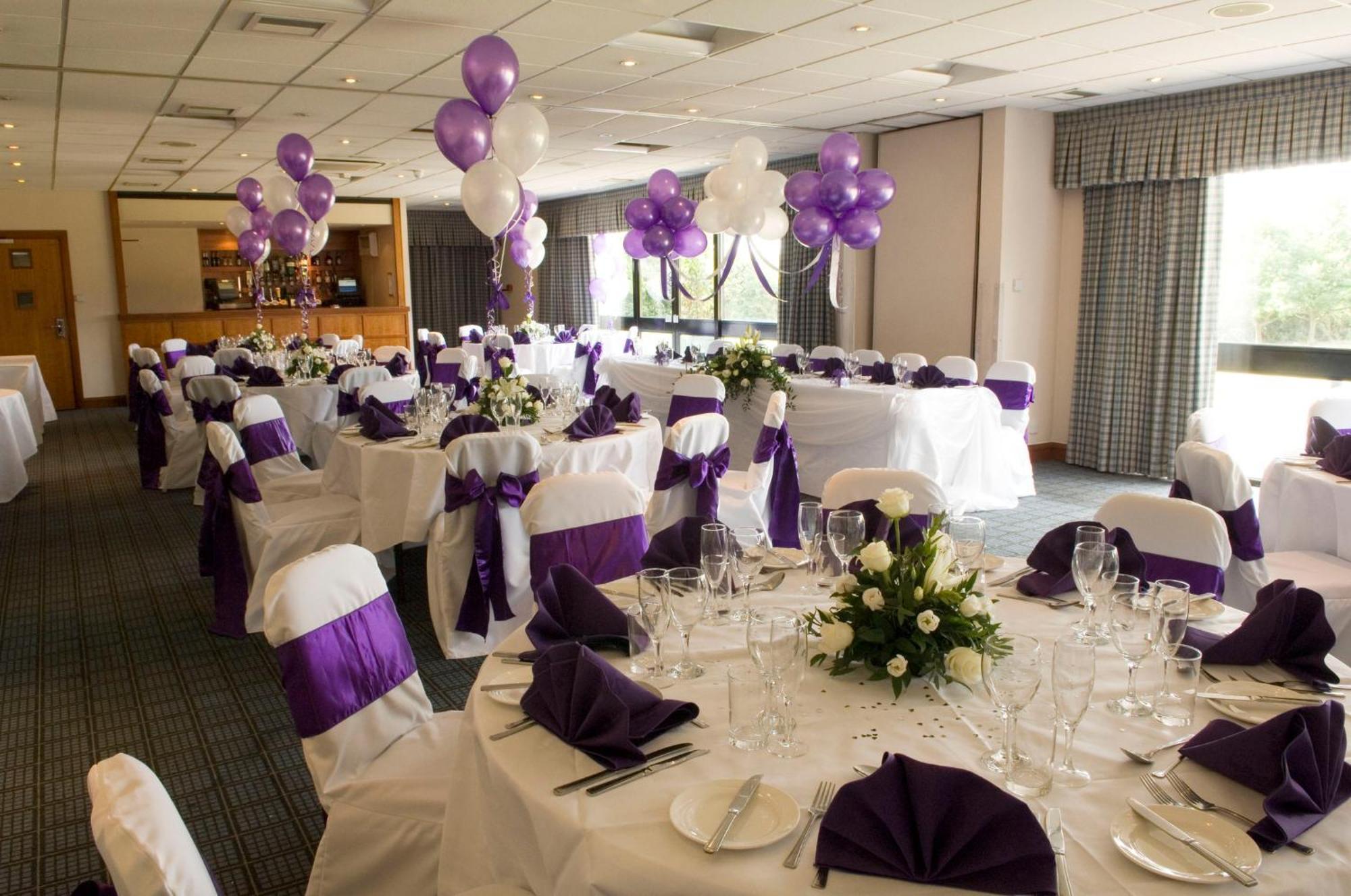 Holiday Inn Brentwood By Ihg Екстер'єр фото